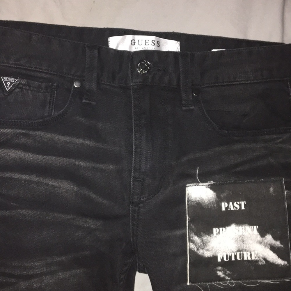 Guess mens slim taper skinny jeans, waist 30